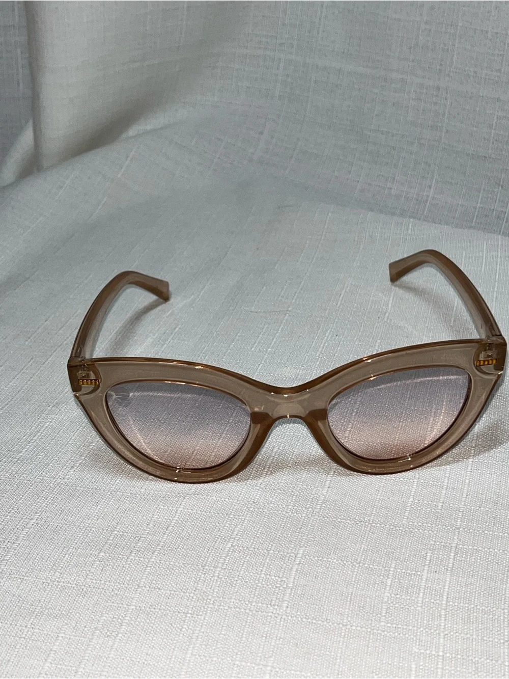 SolarX Cat Eye Sunglasses Nude Translucent Ombré’ UV400 lens + Case
